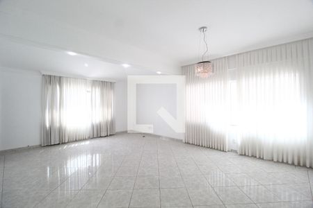 Sala de casa de condomínio para alugar com 4 quartos, 250m² em Nova Uberlândia, Uberlândia