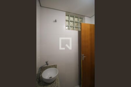 Lavabo de casa à venda com 3 quartos, 120m² em Vila Santa Clara, São Paulo