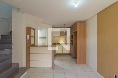 Sala/Cozinha de casa de condomínio à venda com 2 quartos, 72m² em Niterói, Canoas