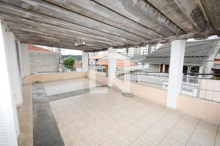 Casa à venda com 276m², 3 quartos e 2 vagas Casa à venda com 276m², 3 quartos e 2 vagasTerraço