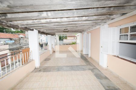 Casa à venda com 276m², 3 quartos e 2 vagas Casa à venda com 276m², 3 quartos e 2 vagasTerraço