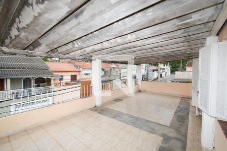 Casa à venda com 276m², 3 quartos e 2 vagas Casa à venda com 276m², 3 quartos e 2 vagasTerraço