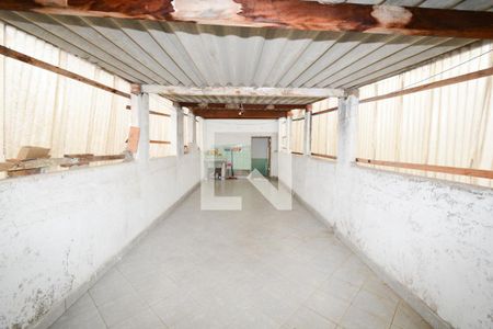 Casa à venda com 276m², 3 quartos e 2 vagas Casa à venda com 276m², 3 quartos e 2 vagasQuintal