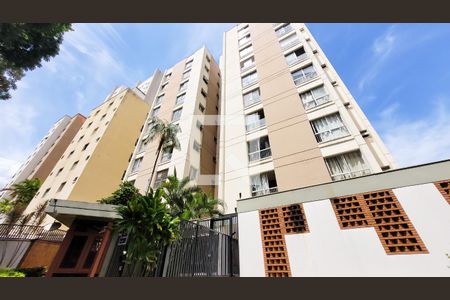 Studio à venda com 48m², 1 quarto e 1 vaga Studio à venda com 48m², 1 quarto e 1 vagaFachada