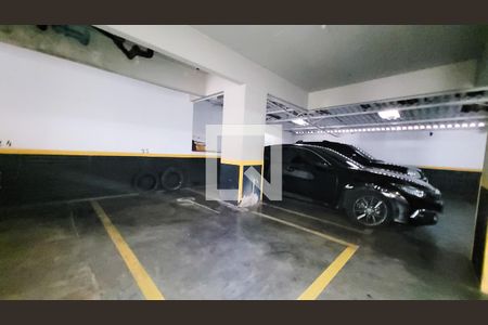 Studio à venda com 48m², 1 quarto e 1 vaga Studio à venda com 48m², 1 quarto e 1 vagaGaragem