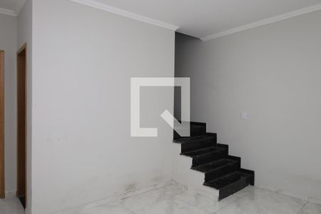 Sala de casa de condomínio para alugar com 2 quartos, 70m² em Vila Curuçá Velha, São Paulo