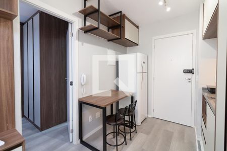 Sala - Cozinha de apartamento para alugar com 1 quarto, 24m² em Butantã, São Paulo