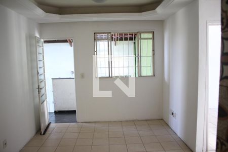 Sala de apartamento à venda com 2 quartos, 43m² em Califórnia, Belo Horizonte