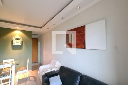 Sala de apartamento para alugar com 3 quartos, 56m² em Jardim Santa Teresinha, São Paulo