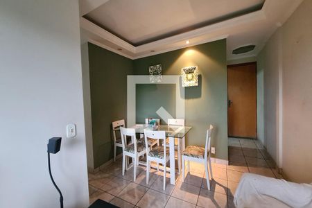 Sala de apartamento para alugar com 3 quartos, 56m² em Jardim Santa Teresinha, São Paulo