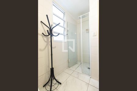 Banheiro de apartamento à venda com 2 quartos, 52m² em Santa Teresinha, São Paulo