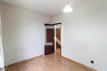 Quarto 2 de apartamento para alugar com 2 quartos, 65m² em Castelo, Belo Horizonte