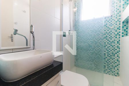 Banheiro de apartamento para alugar com 2 quartos, 56m² em Jardim Sao Pedro, Mogi das Cruzes