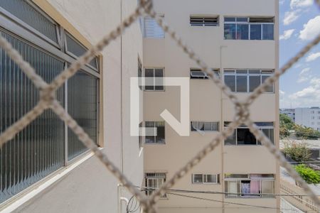 Vista Sala  de apartamento à venda com 3 quartos, 60m² em Conjunto Habitacional Padre Manoel de Paiva, São Paulo