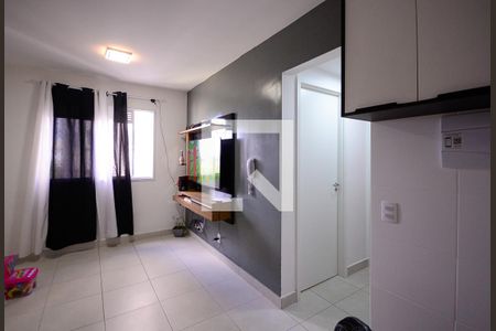 Sala/Cozinha  de apartamento para alugar com 1 quarto, 38m² em Parque Fongaro, São Paulo