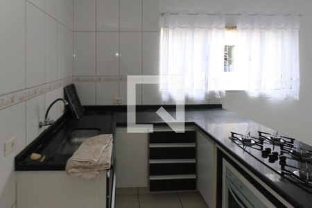 Cozinha de casa para alugar com 2 quartos, 110m² em Jardim Vila Carrao, São Paulo