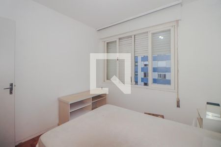 Quarto 1 de apartamento à venda com 3 quartos, 100m² em Santa Cecília, Porto Alegre