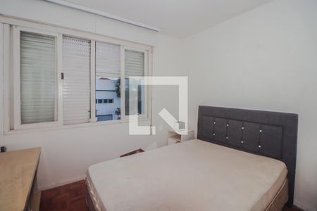 Quarto 1 de apartamento à venda com 3 quartos, 100m² em Santa Cecília, Porto Alegre