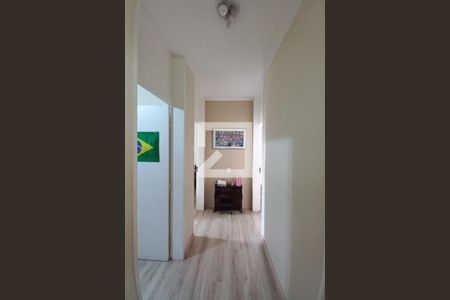 Corredor  de apartamento à venda com 3 quartos, 69m² em Jardim dos Oliveiras, Campinas