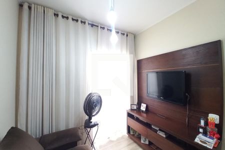 Sala de apartamento à venda com 3 quartos, 69m² em Jardim dos Oliveiras, Campinas