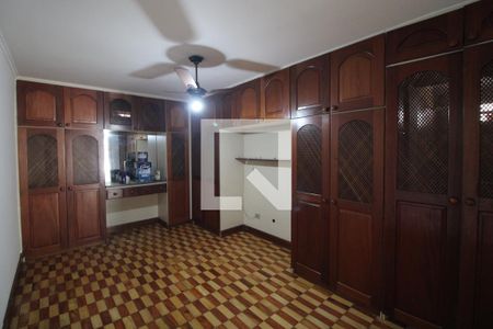 Quarto 1 de casa para alugar com 3 quartos, 220m² em Jardim Umuarama, São Paulo