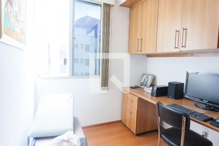 quarto 1 de apartamento para alugar com 4 quartos, 208m² em Buritis, Belo Horizonte