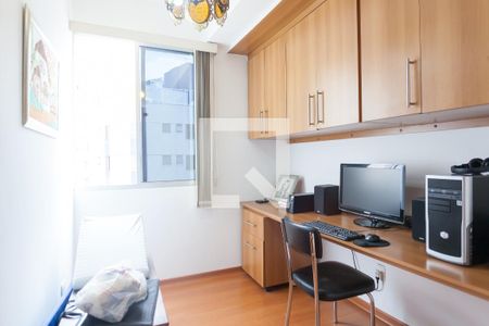 quarto 1 de apartamento para alugar com 4 quartos, 208m² em Buritis, Belo Horizonte