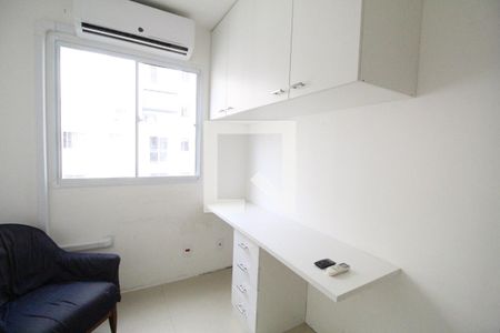 Quarto  de apartamento para alugar com 2 quartos, 52m² em Anil, Rio de Janeiro