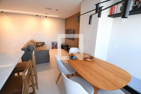 Sala de apartamento à venda com 2 quartos, 83m² em Taquaral, Campinas