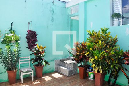 Casa à venda com 100m², 2 quartos e 1 vaga Casa à venda com 100m², 2 quartos e 1 vagaGaragem