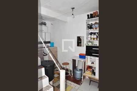 Casa à venda com 100m², 2 quartos e 1 vaga Casa à venda com 100m², 2 quartos e 1 vagaÁrea de Serviço