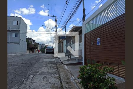 Casa à venda com 100m², 2 quartos e 1 vaga Casa à venda com 100m², 2 quartos e 1 vagaFachada