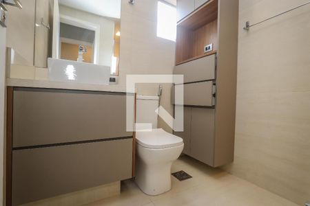 Banheiro da Suite de apartamento à venda com 3 quartos, 64m² em Jardim Monte Kemel, São Paulo