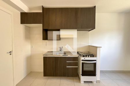 Sala/Cozinha de apartamento para alugar com 2 quartos, 34m² em Vila Anastácio, São Paulo