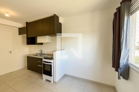 Sala/Cozinha de apartamento para alugar com 2 quartos, 34m² em Vila Anastácio, São Paulo