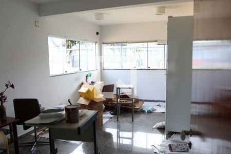 Quarto 1 de casa para alugar com 8 quartos, 750m² em Santa Genoveva, Goiânia