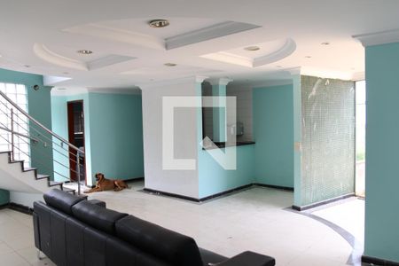 Sala de casa para alugar com 8 quartos, 750m² em Santa Genoveva, Goiânia