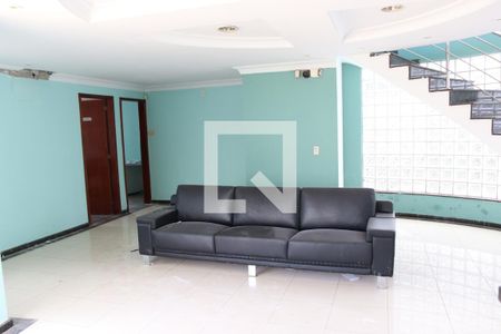 Sala de casa para alugar com 8 quartos, 750m² em Santa Genoveva, Goiânia