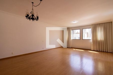 Sala de apartamento à venda com 3 quartos, 150m² em Vila Itapura, Campinas