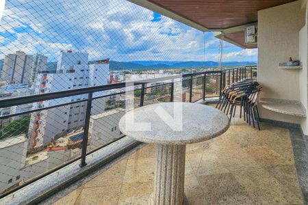 Apartamento para alugar com 300m², 5 quartos e 3 vagas Apartamento para alugar com 300m², 5 quartos e 3 vagasVaranda