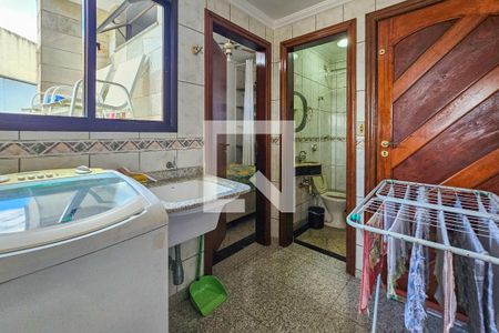 Apartamento para alugar com 300m², 5 quartos e 3 vagas Apartamento para alugar com 300m², 5 quartos e 3 vagasÁrea de serviço