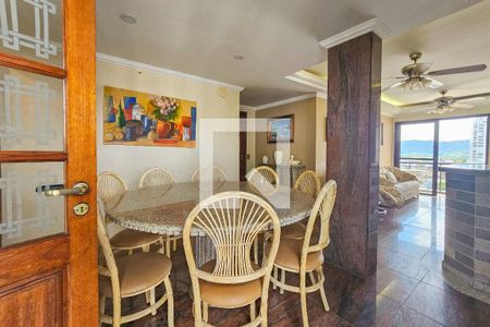 Apartamento para alugar com 300m², 5 quartos e 3 vagas Apartamento para alugar com 300m², 5 quartos e 3 vagasSala