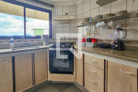 Apartamento para alugar com 300m², 5 quartos e 3 vagas Apartamento para alugar com 300m², 5 quartos e 3 vagasCozinha