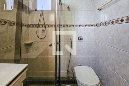 Apartamento para alugar com 300m², 5 quartos e 3 vagas Apartamento para alugar com 300m², 5 quartos e 3 vagasBanheiro da Suíte 4