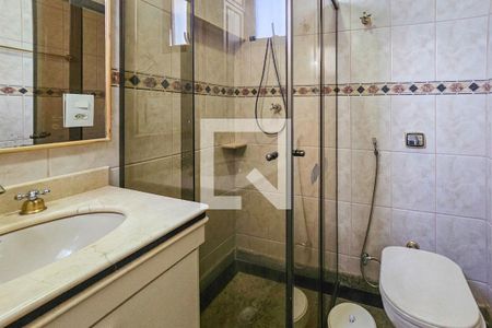 Apartamento para alugar com 300m², 5 quartos e 3 vagas Apartamento para alugar com 300m², 5 quartos e 3 vagasBanheiro da Suíte 4