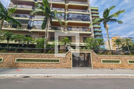 Apartamento para alugar com 300m², 5 quartos e 3 vagas Apartamento para alugar com 300m², 5 quartos e 3 vagasFachada