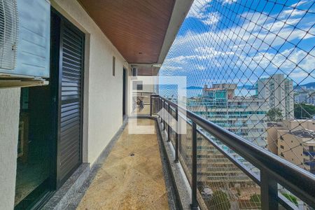 Apartamento para alugar com 300m², 5 quartos e 3 vagas Apartamento para alugar com 300m², 5 quartos e 3 vagasVaranda