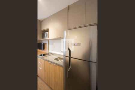 Cozinha de apartamento para alugar com 1 quarto, 25m² em Campo Belo, São Paulo