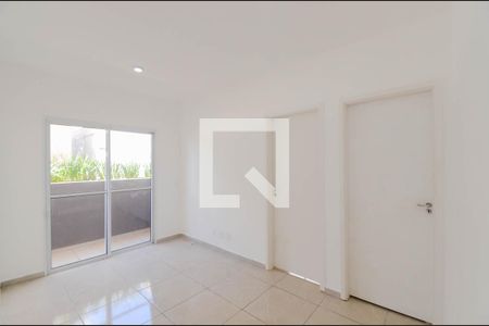 Sala de apartamento à venda com 2 quartos, 42m² em Jardim Adriana, Guarulhos