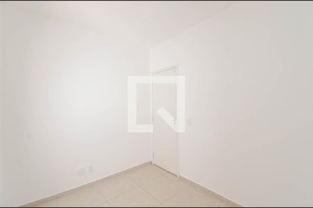 Quarto 1 de apartamento à venda com 2 quartos, 42m² em Jardim Adriana, Guarulhos